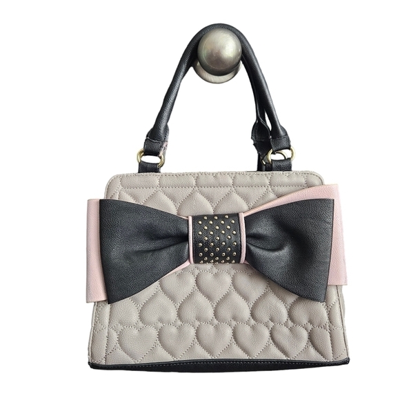 Betsey Johnson Handbags - BETSEY JOHNSON New York PURSE/Handbag